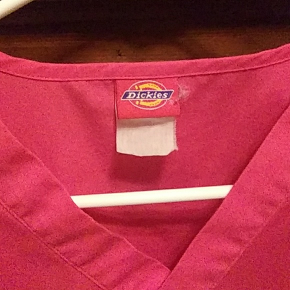 Scrub top - Picture 2 of 3